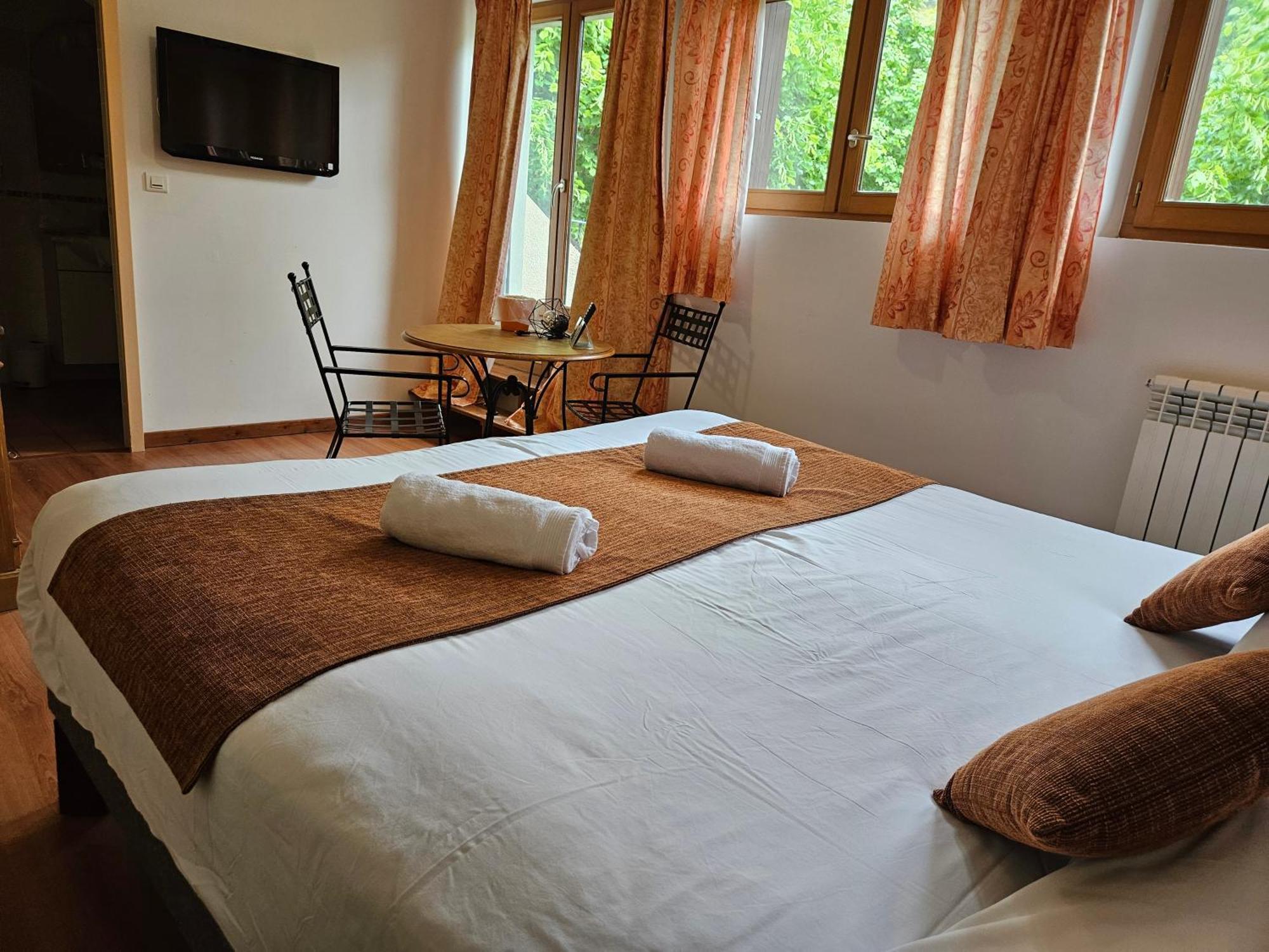 Hotel Le Mont Barral Creyers Εξωτερικό φωτογραφία