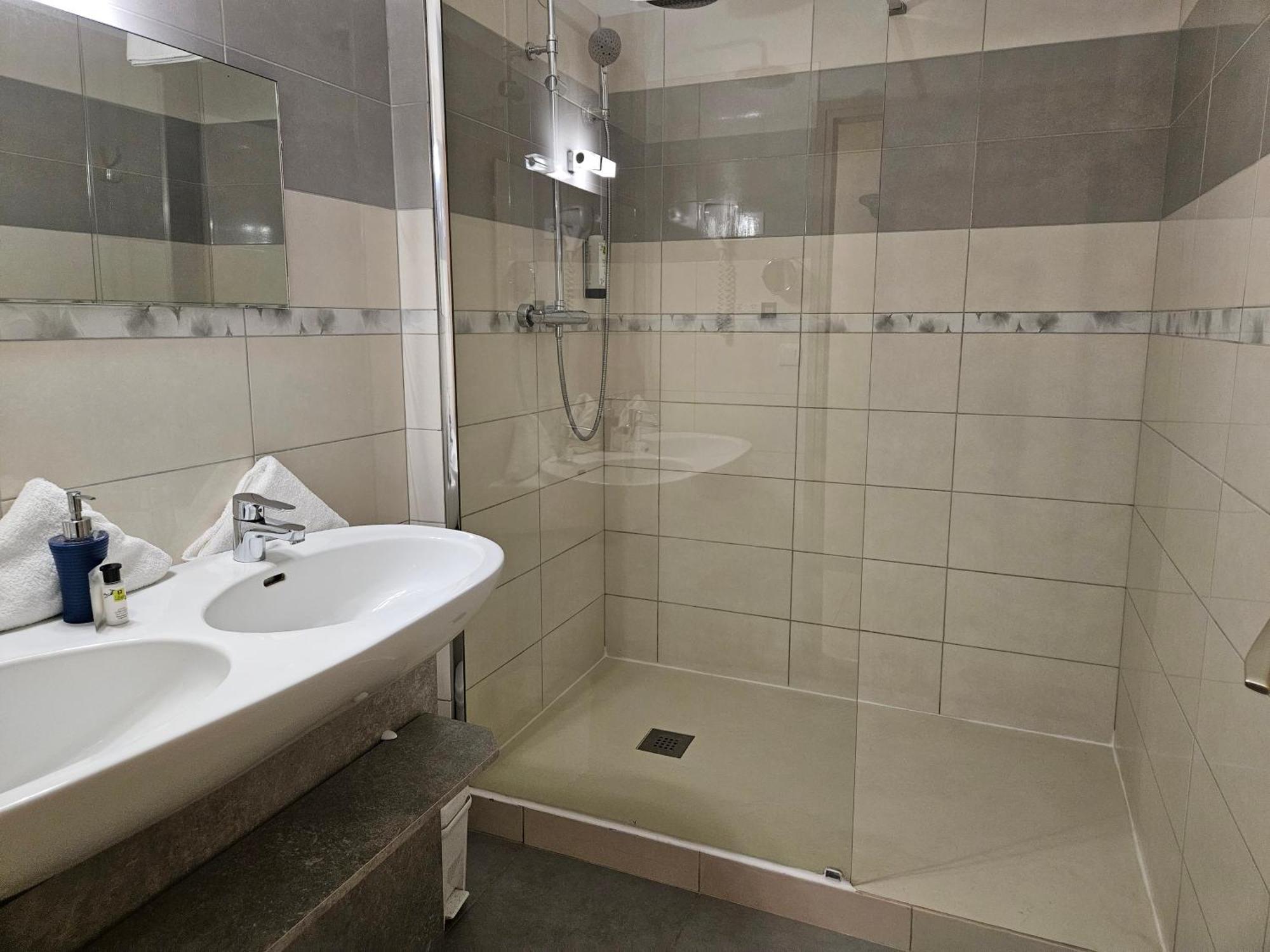 Hotel Le Mont Barral Creyers Εξωτερικό φωτογραφία