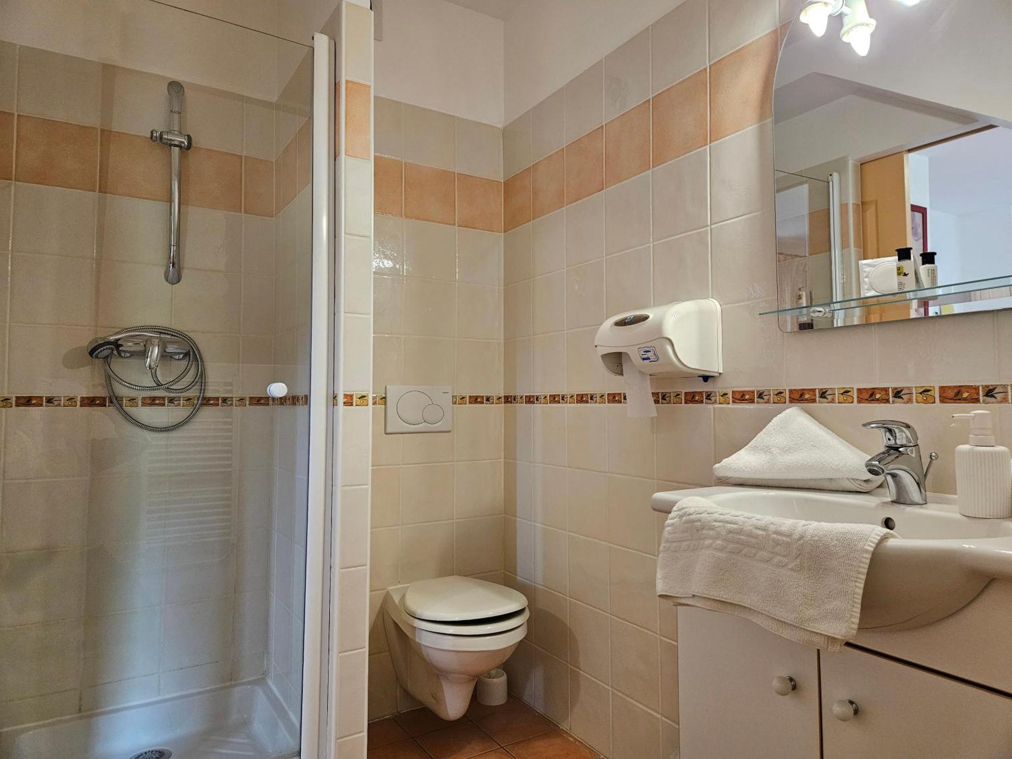 Hotel Le Mont Barral Creyers Εξωτερικό φωτογραφία