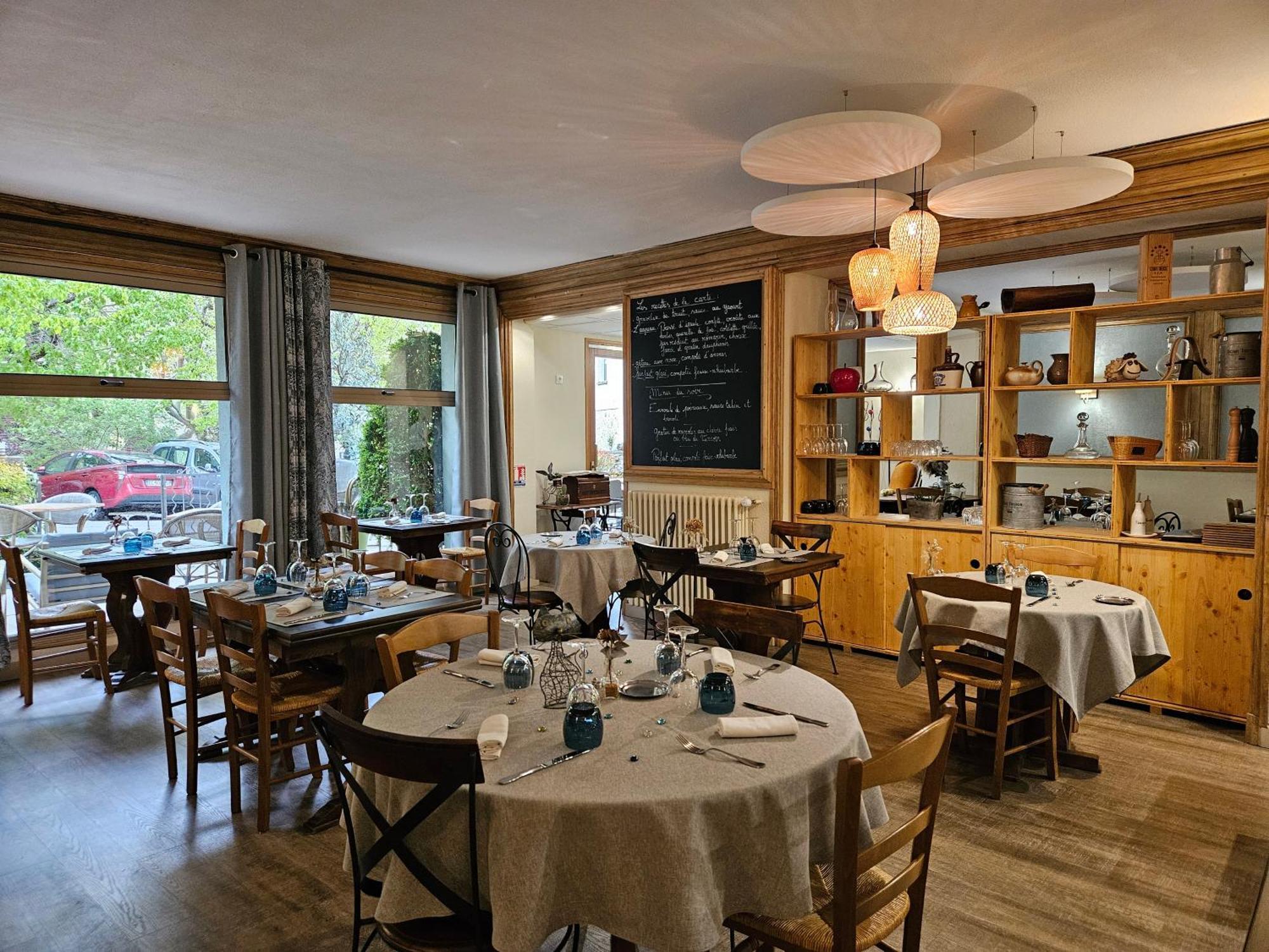 Hotel Le Mont Barral Creyers Εξωτερικό φωτογραφία